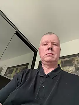 Snapshot of cumboy chatting on March 10, 11:12 am cumboy online show from March 10, 11:12 am