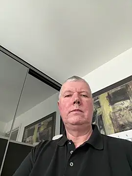 Snapshot of cumboy chatting on January 13, 11:30 am cumboy online show from January 13, 11:30 am