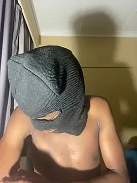 Thabang13  online show from August 6, 9:21 pm
