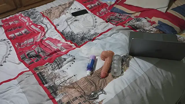 soutsex online show from October 10, 5:40 pm