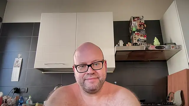 Snapshot of theitalianbear chatting on September 27, 12:47 pm theitalianbear online show from September 27, 12:47 pm