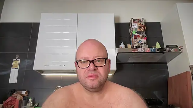 theitalianbear online show from June 24, 6:49 am
