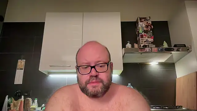 theitalianbear online show from June 21, 2:39 am