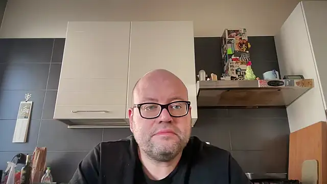 theitalianbear online show from December 28, 11:41 am