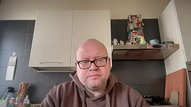 theitalianbear online show from February 26, 12:36 pm