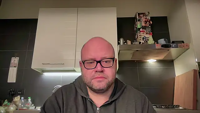 theitalianbear online show from February 11, 7:16 pm
