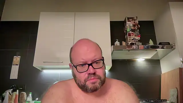 theitalianbear online show from June 18, 11:54 pm