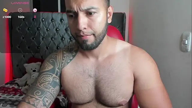 mrloganfuck1 online show from March 31, 7:32 am