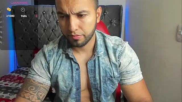 mrloganfuck1 online show from April 5, 5:37 am