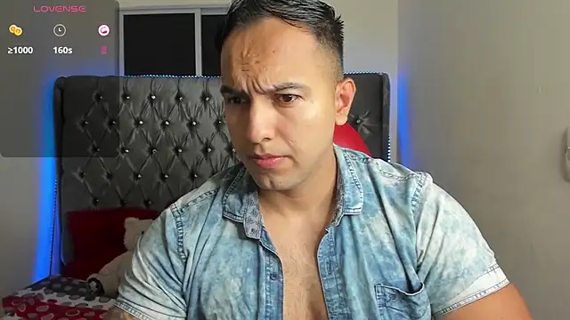 mrloganfuck1 online show from April 19, 6:02 am