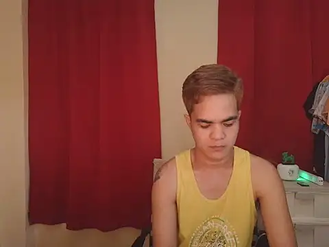 Snapshot of mike_jm chatting on October 8, 2:32 pm mike jm online show from October 8, 2:32 pm