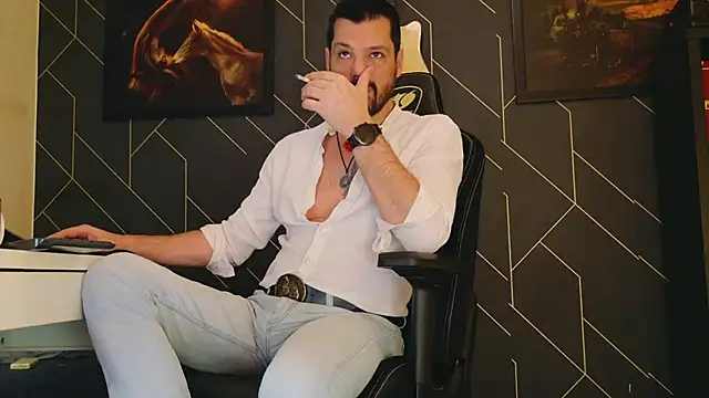 Snapshot of ChrisKox chatting on February 10, 4:08 am ChrisKox online show from February 10, 4:08 am