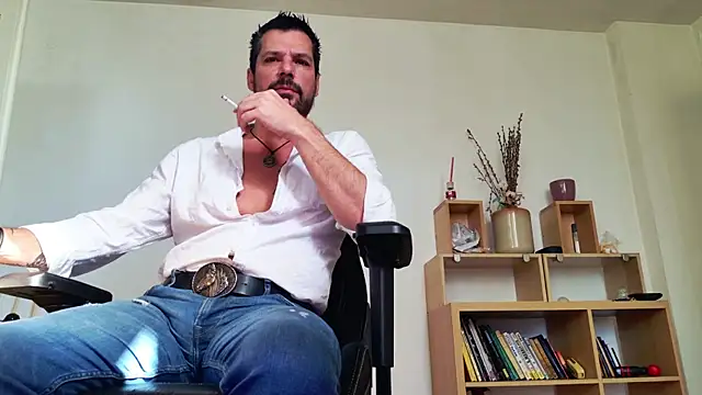 ChrisKox online show from April 23, 6:07 am