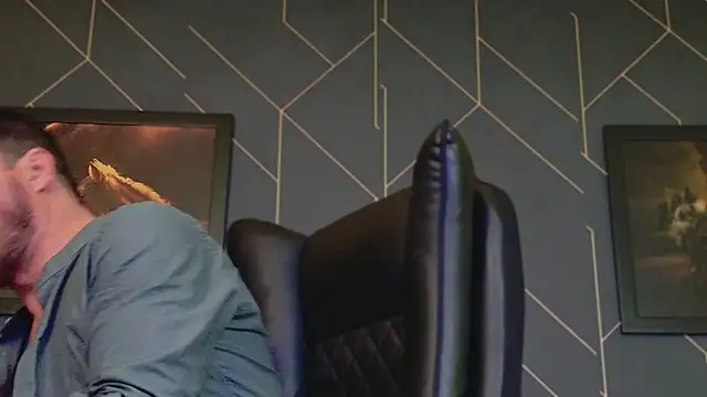 Snapshot of ChrisKox chatting on December 22, 7:31 pm ChrisKox online show from December 22, 7:31 pm