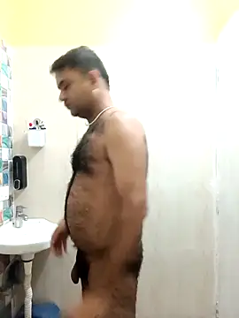 rarindam17 online show from January 14, 1:38 pm