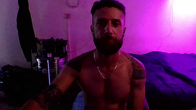 lucky johanson online show from January 13, 9:31 pm