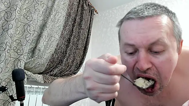 Snapshot of SanFrantsisko chatting on February 24, 7:52 pm SanFrantsisko online show from February 24, 7:52 pm