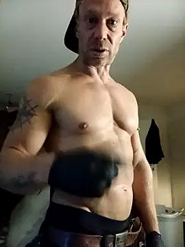AthleticWomenizer2 online show from May 20, 9:32 pm