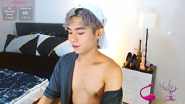 WildestTwink online show from April 25, 11:02 pm