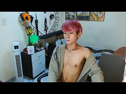 Snapshot of WildestTwink chatting on October 8, 5:39 pm WildestTwink online show from October 8, 5:39 pm