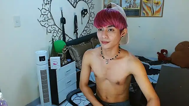 Snapshot of WildestTwink chatting on September 30, 6:11 pm WildestTwink online show from September 30, 6:11 pm