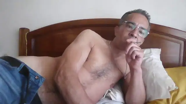 CarlosRocha73 online show from June 7, 10:33 am