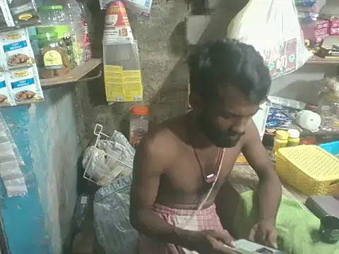 Snapshot of FriskyGender chatting on November 1, 11:58 am FriskyGender online show from November 1, 11:58 am