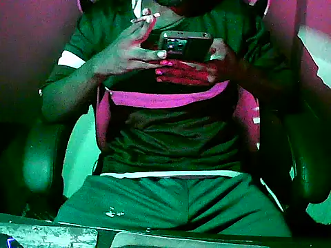 Snapshot of FriskyGender chatting on October 13, 5:08 pm FriskyGender online show from October 13, 5:08 pm