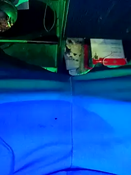 Snapshot of FriskyGender chatting on October 19, 3:15 pm FriskyGender online show from October 19, 3:15 pm