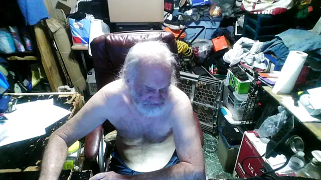 russtee online show from April 28, 4:55 pm