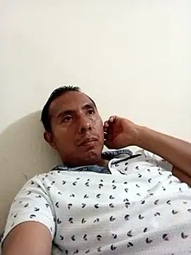 desnudo Sexoxo online show from December 7, 12:20 am