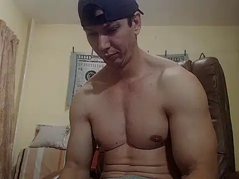 SexyMuscled online show from February 21, 9:49 pm
