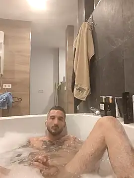 Snapshot of KompetentnyPetent chatting on October 24, 5:42 am KompetentnyPetent online show from October 24, 5:42 am