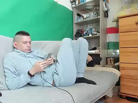 Snapshot of viraglaci18@xh chatting on October 31, 11:24 am viraglaci18xh online show from October 31, 11:24 am