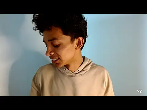  dannyaldana  online show from November 7, 1:31 am