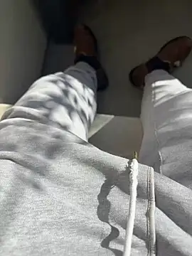 HOTMASTURBBOY online show from December 16, 7:48 am