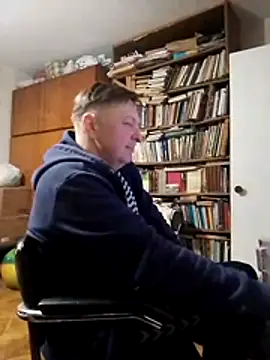 Pokaz2020 online show from April 27, 7:52 pm