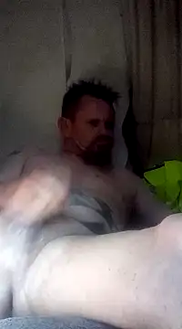 Snapshot of Skody31 chatting on December 17, 10:43 pm Skody31 online show from December 17, 10:43 pm