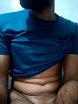 Snapshot of Babboy_24 chatting on December 6, 11:58 pm Babboy 24 online show from December 6, 11:58 pm