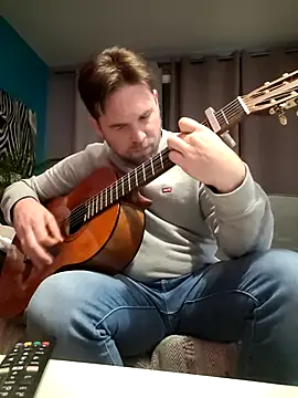 Snapshot of tom_sauwer chatting on September 24, 8:51 pm tom sauwer online show from September 24, 8:51 pm