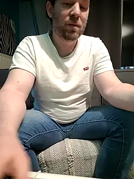 tom sauwer online show from May 16, 1:25 am