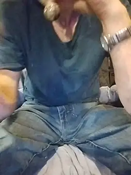 ROBERT0516 online show from May 18, 11:16 am