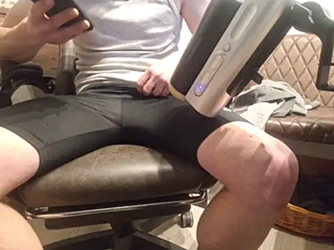 ShyGuyWannaTry online show from February 7, 1:18 pm