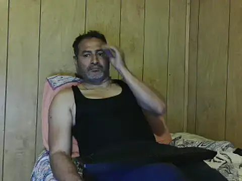 Snapshot of dantehot2020 chatting on January 2, 10:44 pm dantehot2020 online show from January 2, 10:44 pm