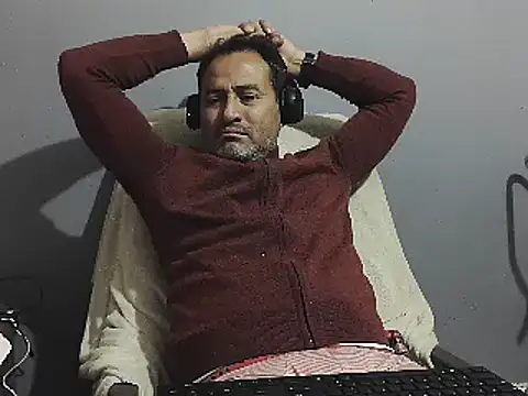 Snapshot of dantehot2020 chatting on January 19, 7:36 am dantehot2020 online show from January 19, 7:36 am
