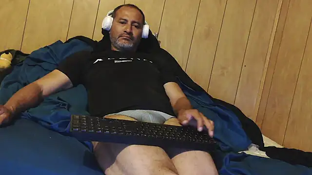 Snapshot of dantehot2020 chatting on October 22, 3:10 am dantehot2020 online show from October 22, 3:10 am