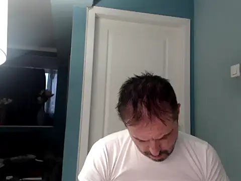 MisterFaithRO online show from April 29, 5:17 pm