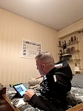 Perv10 online show from April 29, 11:11 pm