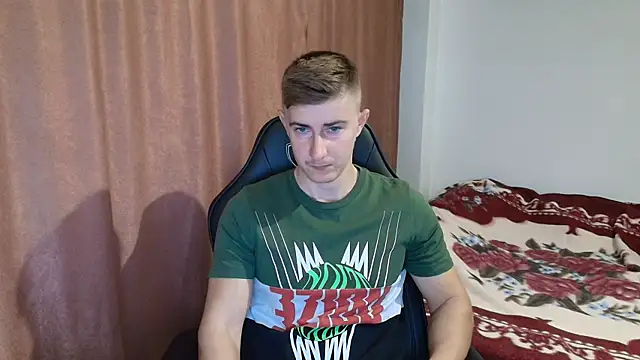 Todhorny9873 online show from December 11, 8:16 am