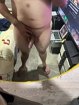 maudarks online show from May 1, 9:56 am